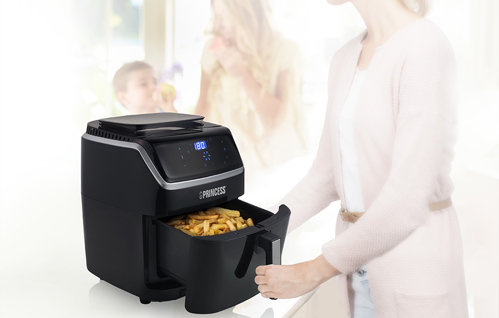 Princess 182080 Steam Air Fryer - 1700W, 6.5l - Black